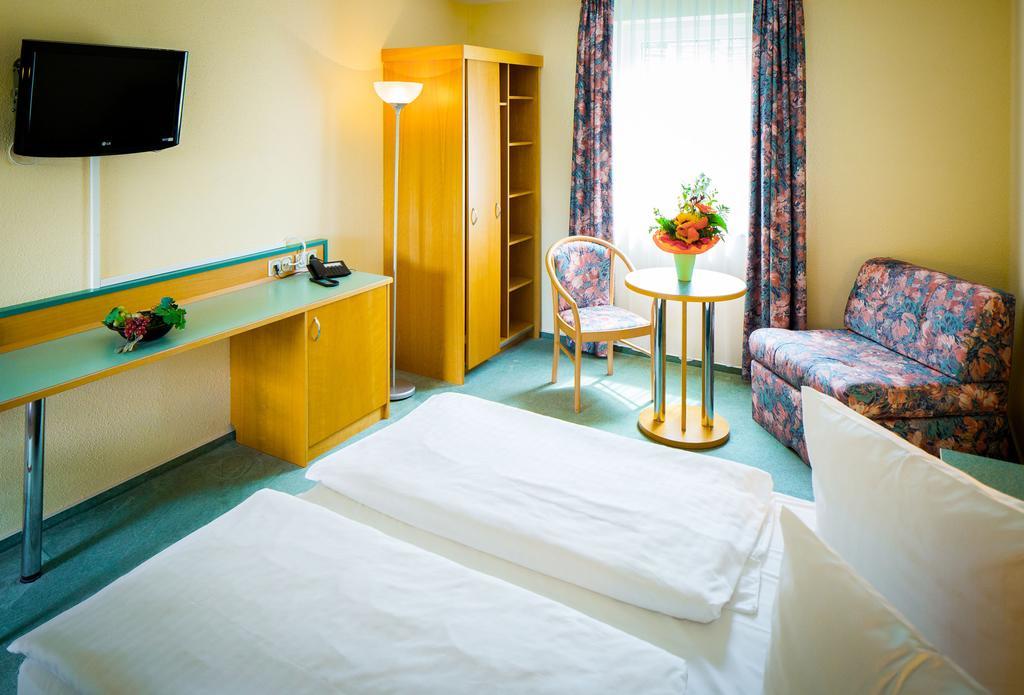 Apart Hotel Weimar Екстер'єр фото