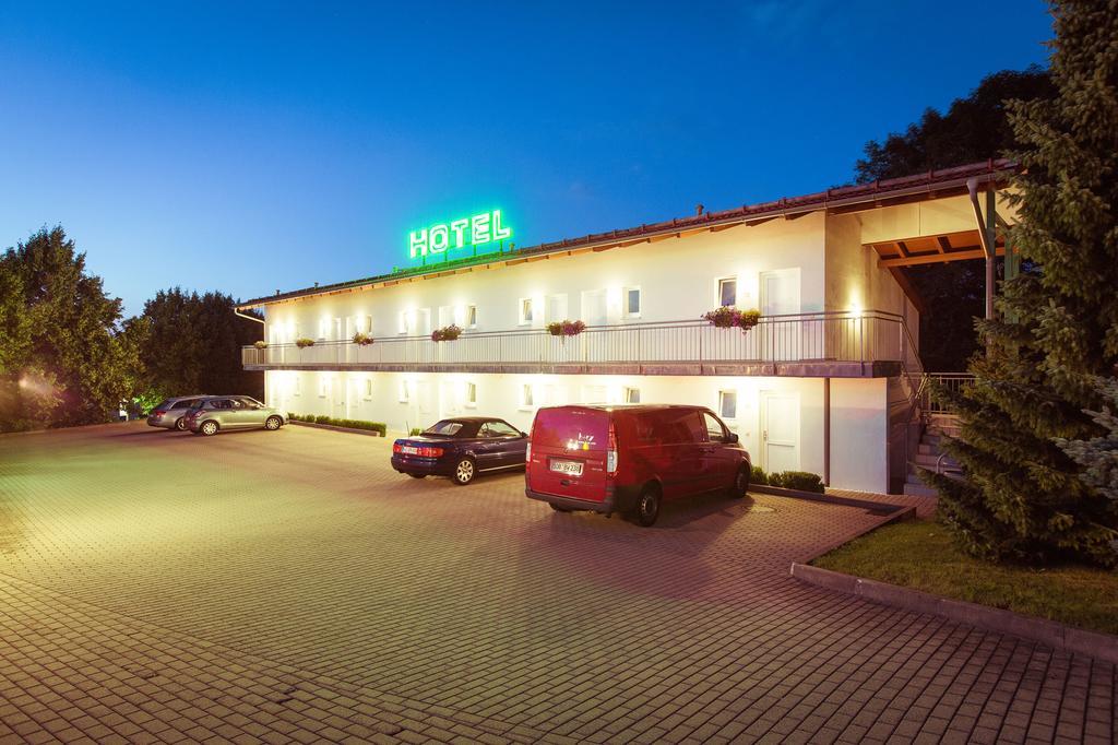 Apart Hotel Weimar Екстер'єр фото