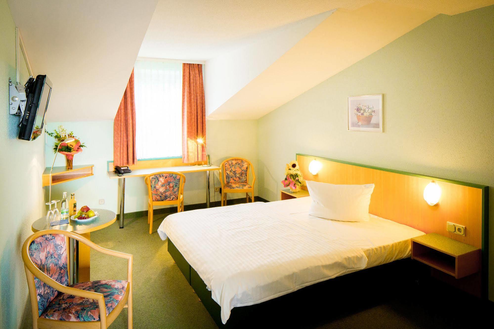 Apart Hotel Weimar Екстер'єр фото