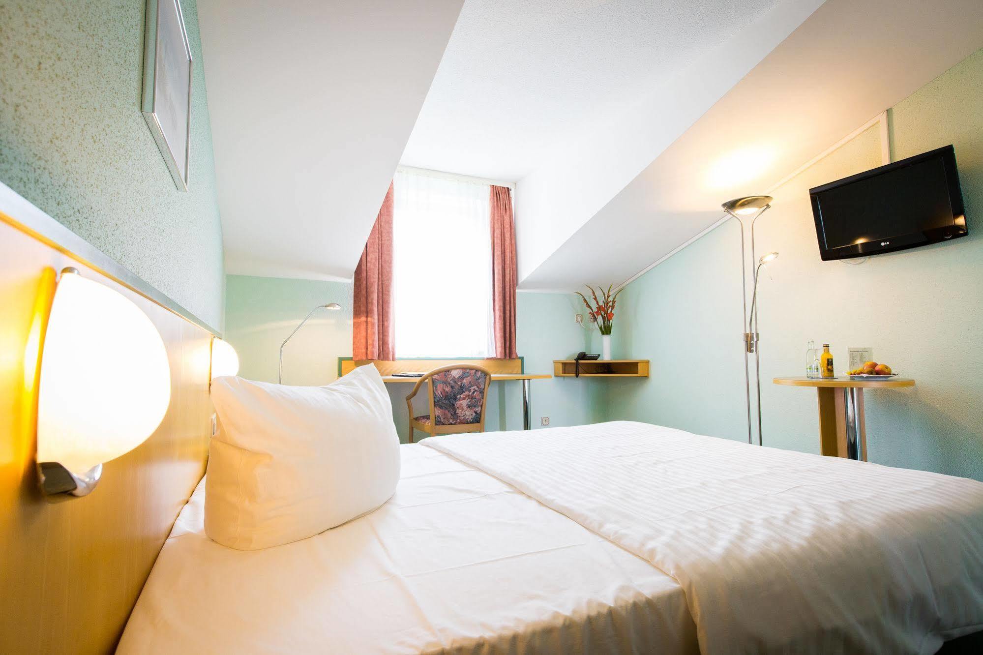 Apart Hotel Weimar Екстер'єр фото
