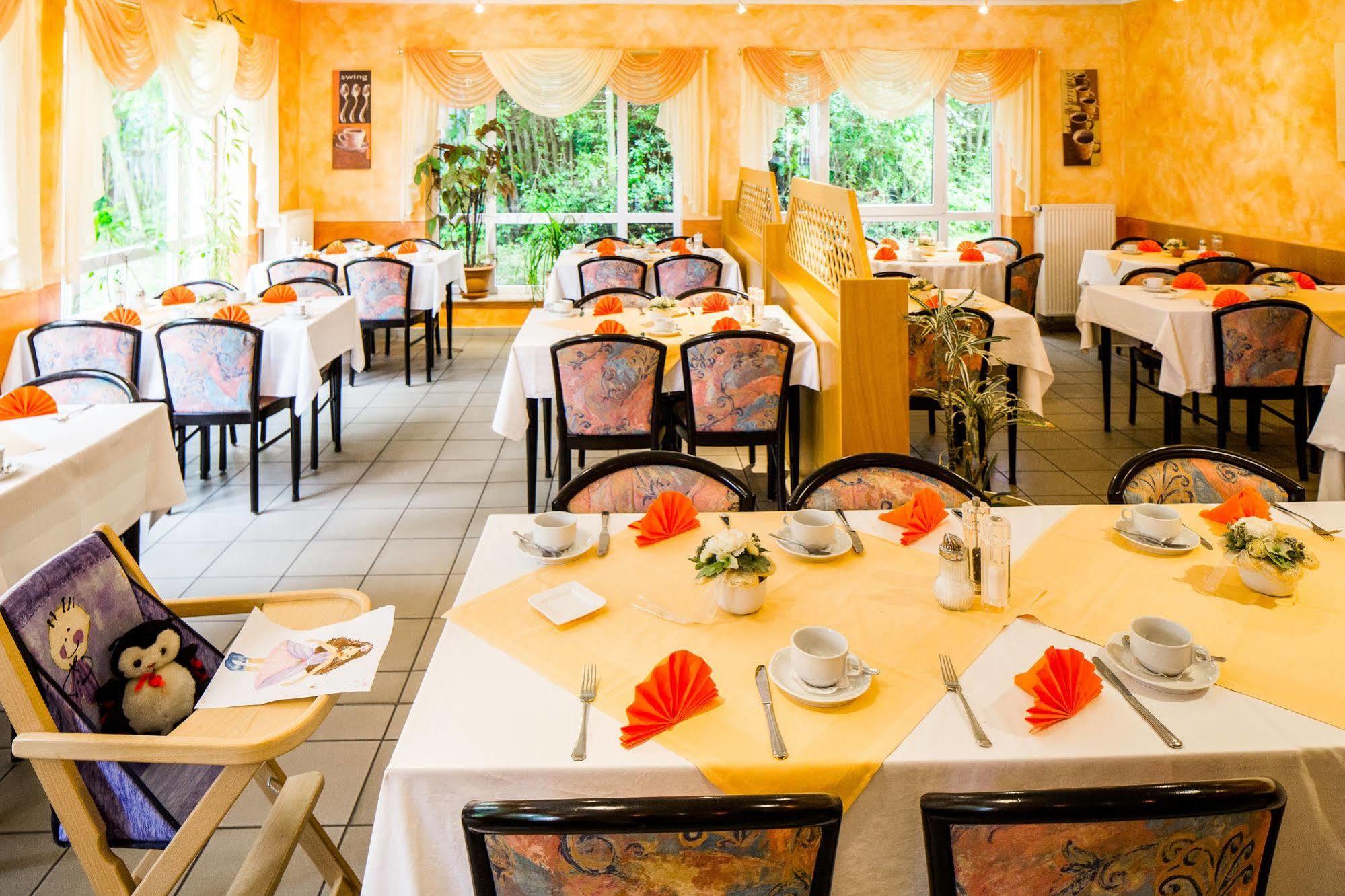Apart Hotel Weimar Екстер'єр фото