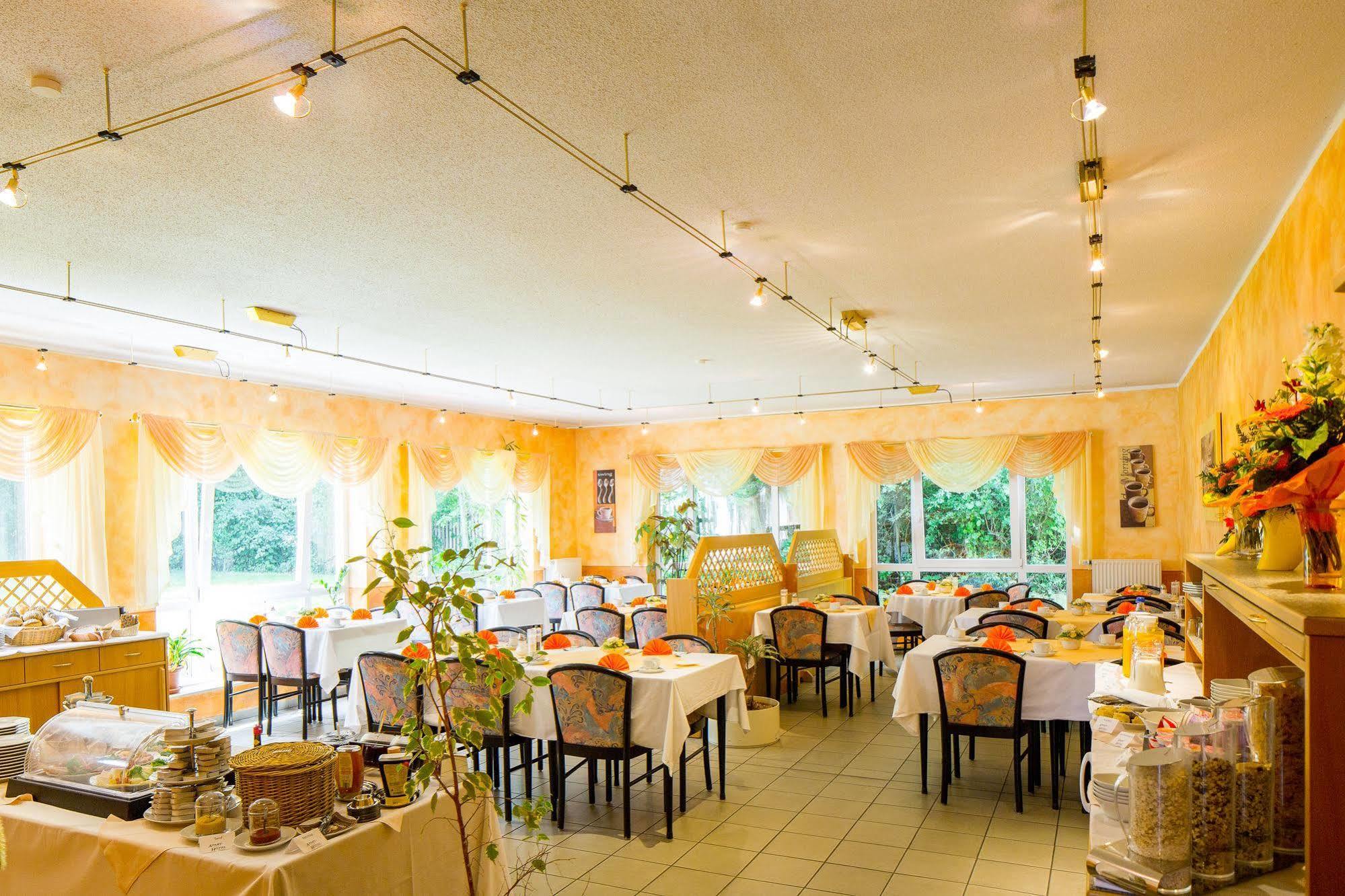 Apart Hotel Weimar Екстер'єр фото