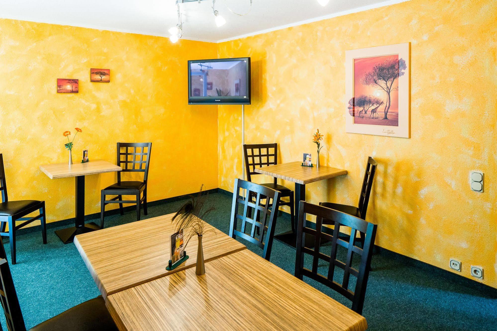 Apart Hotel Weimar Екстер'єр фото
